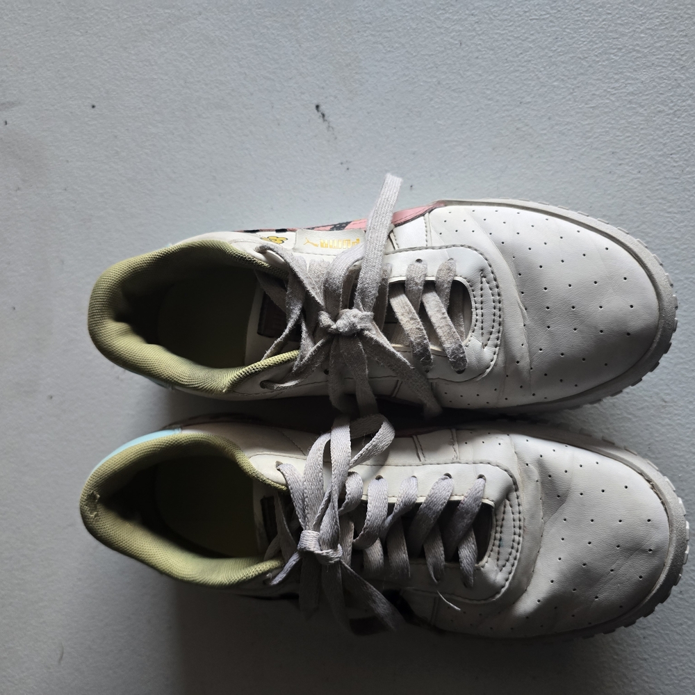 Puma White and Green Athletic Shoes for Performance